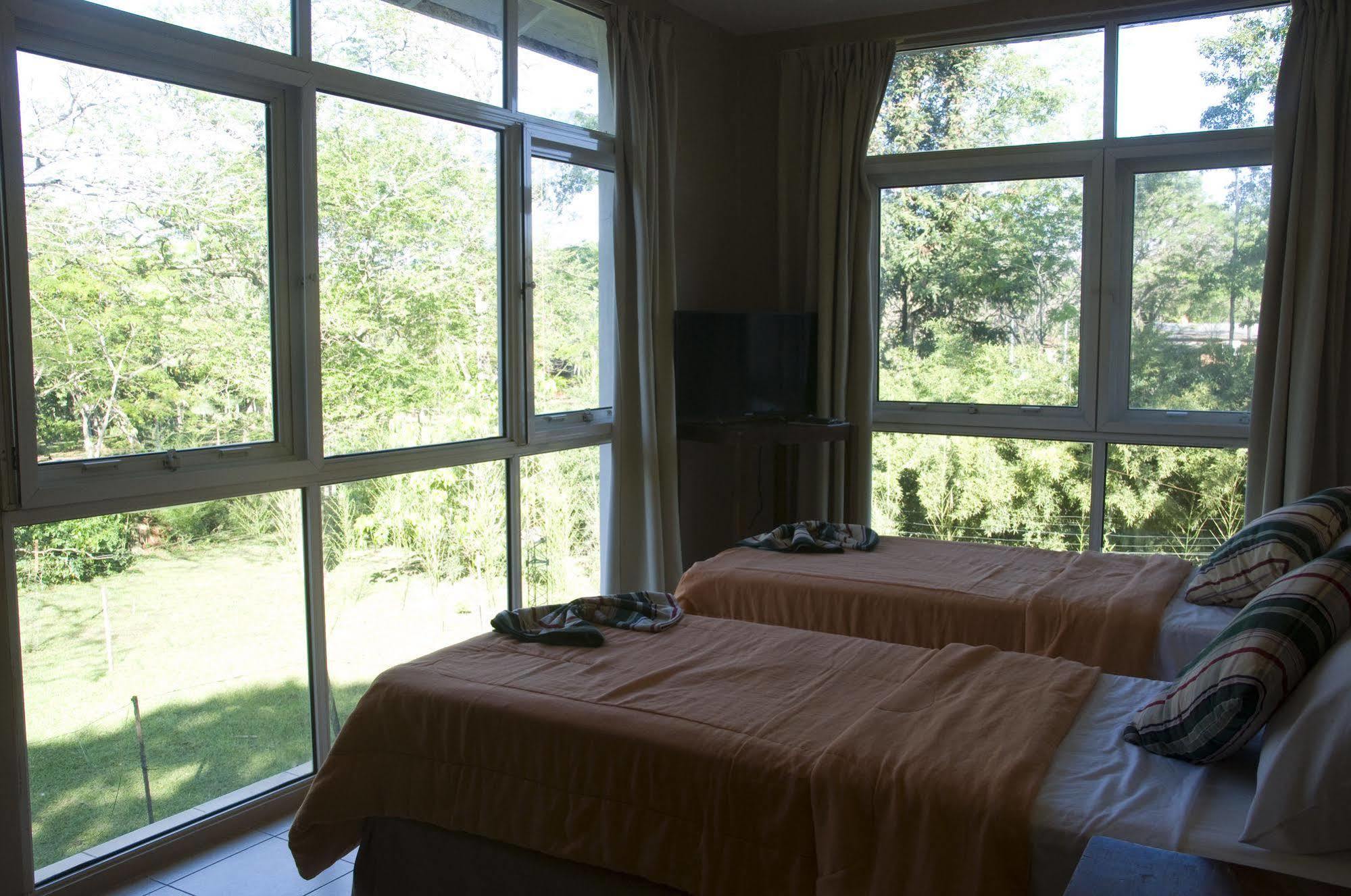 Iguazu Inn Hostel Puerto Iguazú Kültér fotó