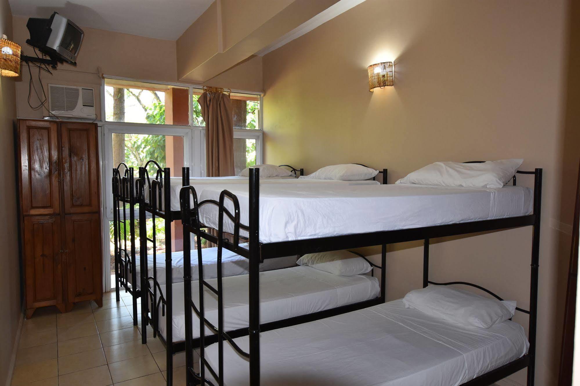 Iguazu Inn Hostel Puerto Iguazú Kültér fotó